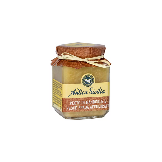 Pesto di mandorle e pesce spada affumicato