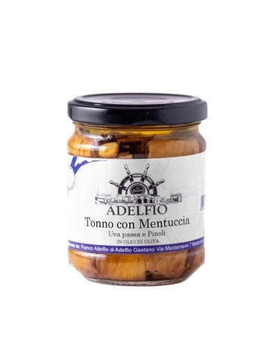 Tonno con mentuccia, uva passa e pinoli in olio di oliva